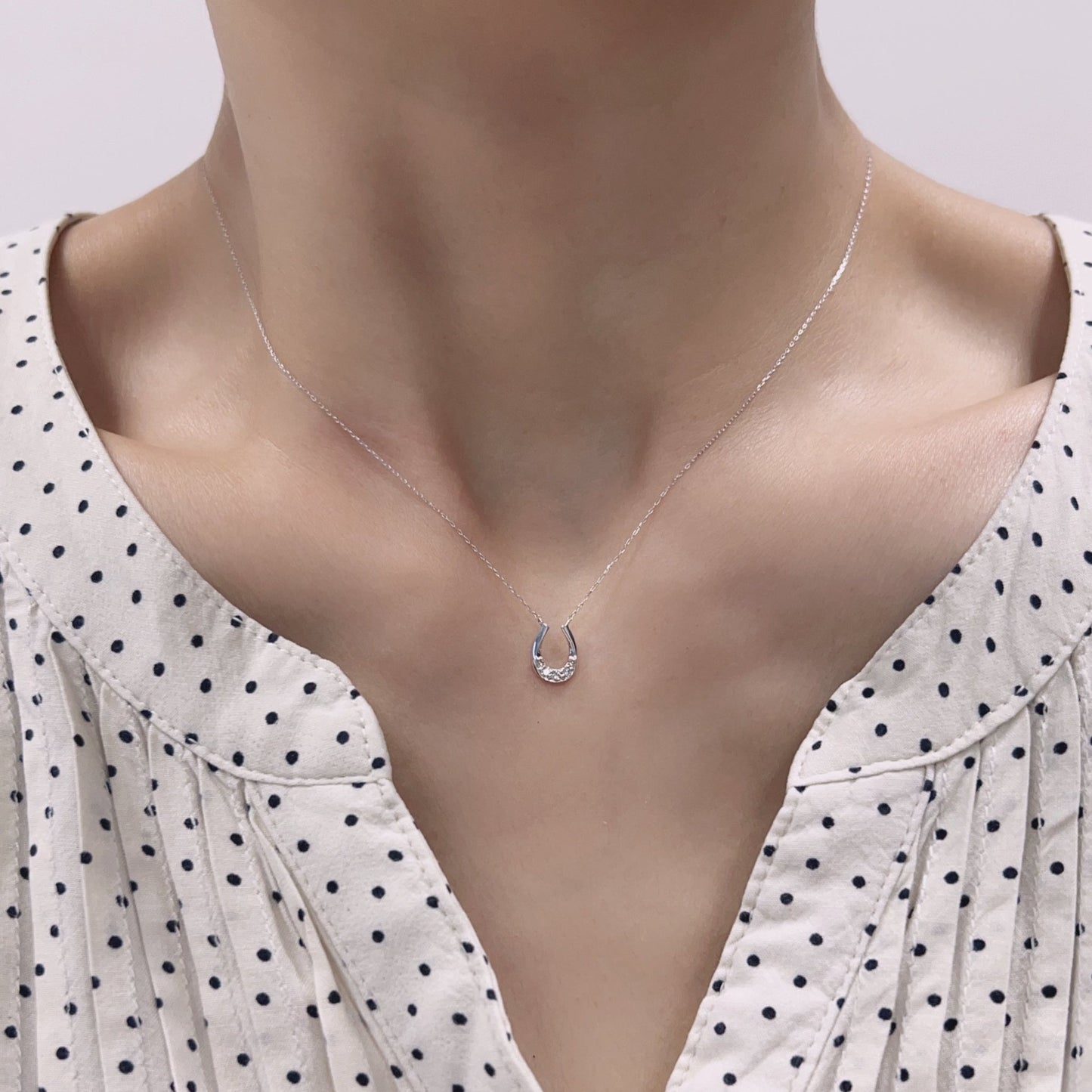 5 Dia Horseshoe Necklace 0.06ct - JMW Jewelry Wholesale