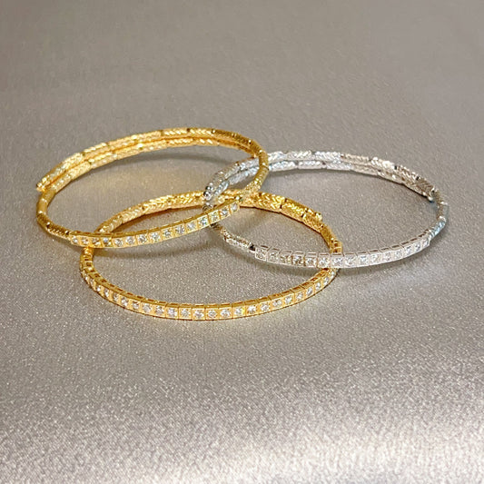 #flexi_bangles# - #jmw_jewelry_wholesale# - #Three flexible 18K gold bangles encrusted with sparkling natural diamonds#