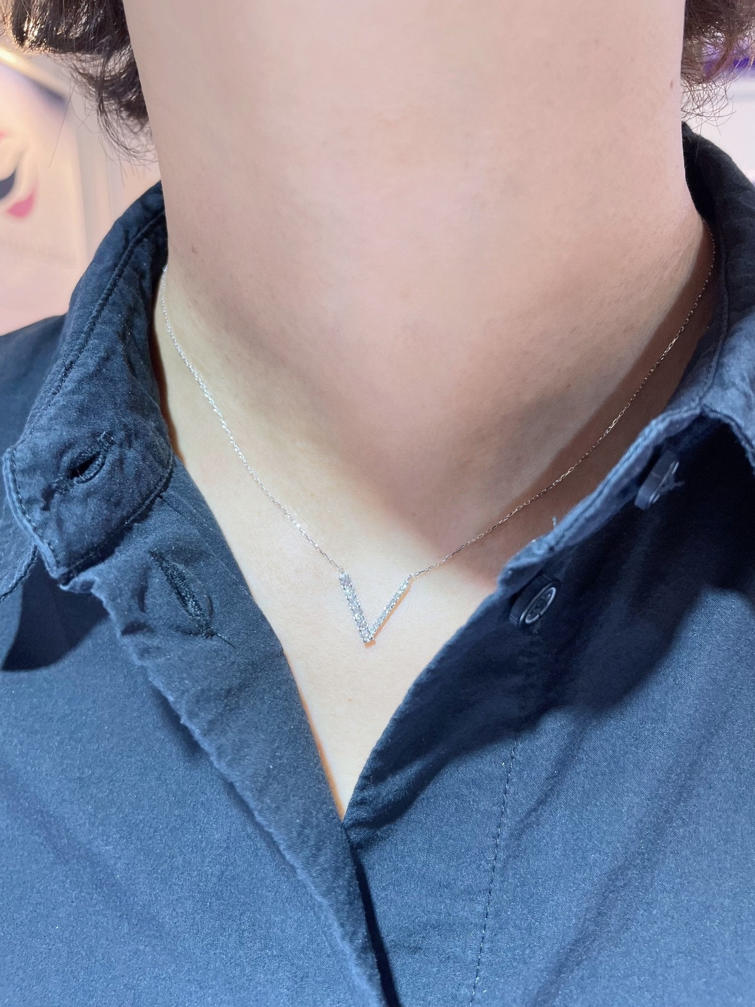 V shape Necklace 0.2ct - JMW Jewelry Wholesale