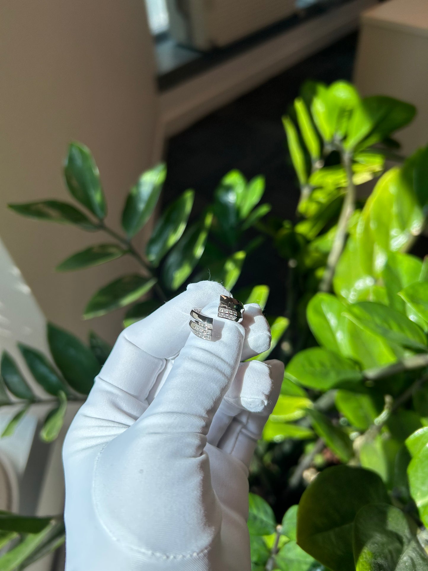 Adjustable Wave ring 0.2ct