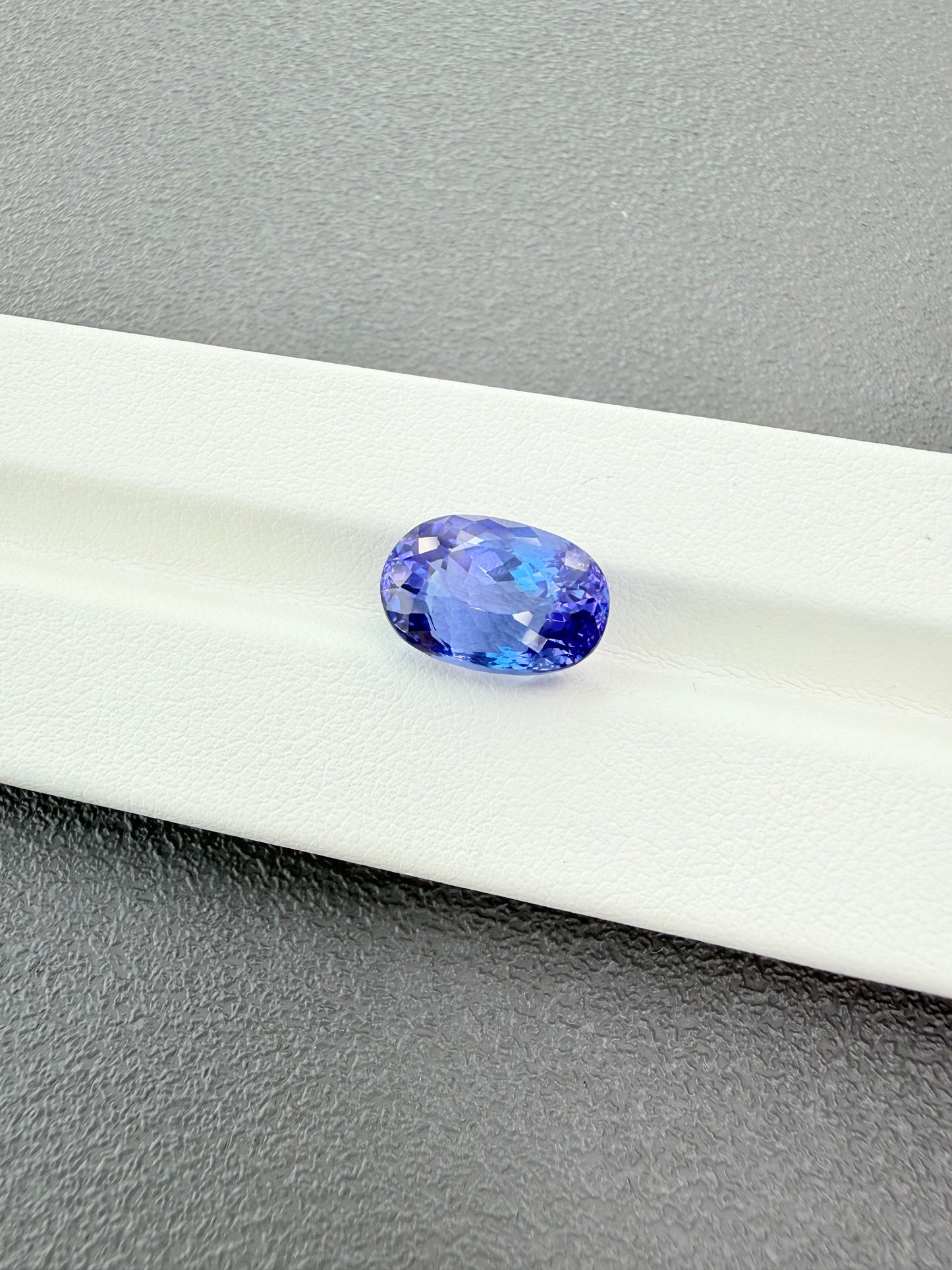 Royal Purple Tanzanite 6.15ct