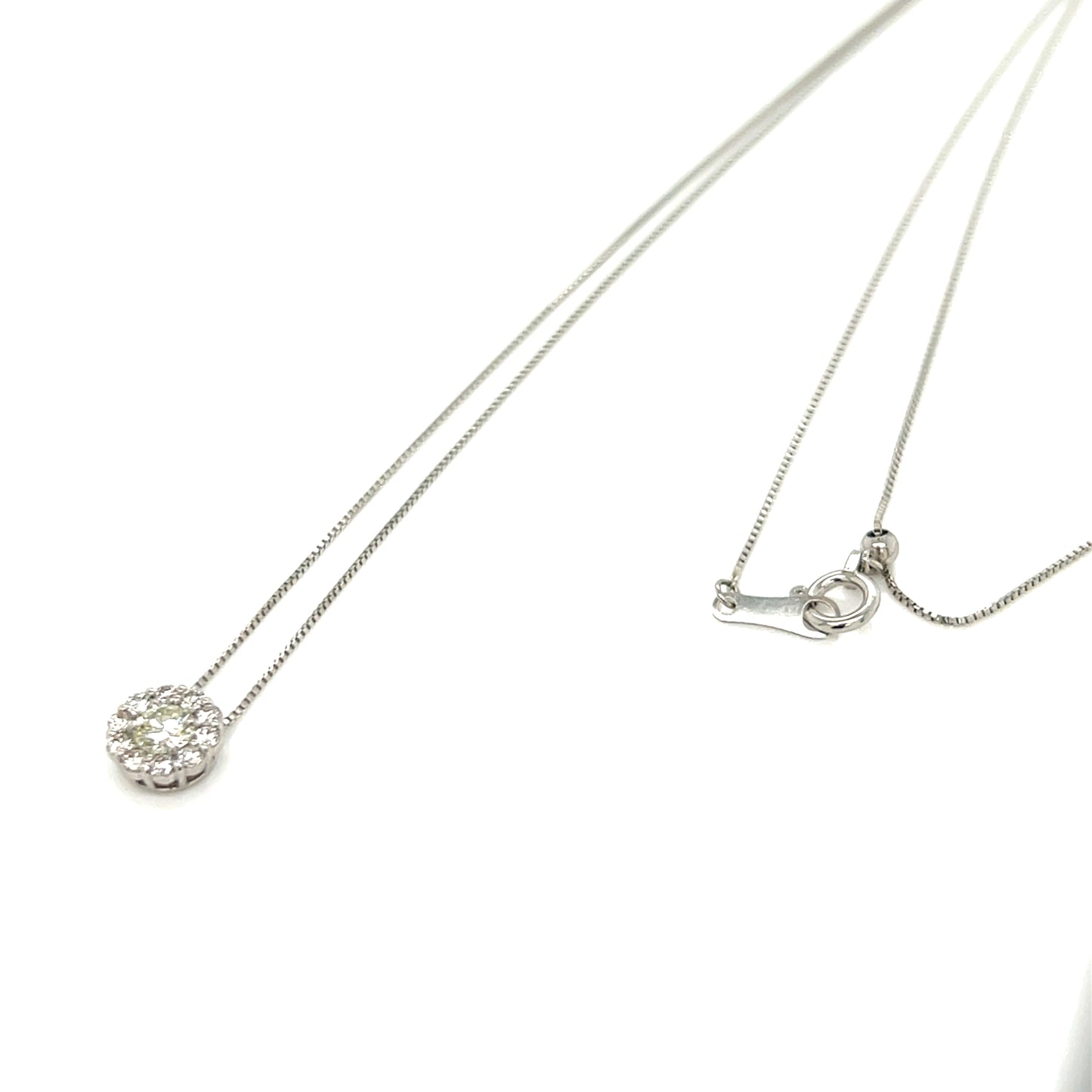 Halo Flower Necklace 0.18/0.15ct