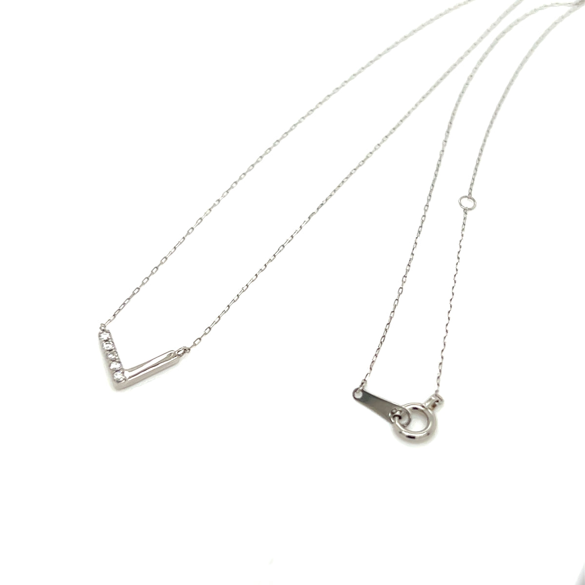 V shape Necklace 0.05ct