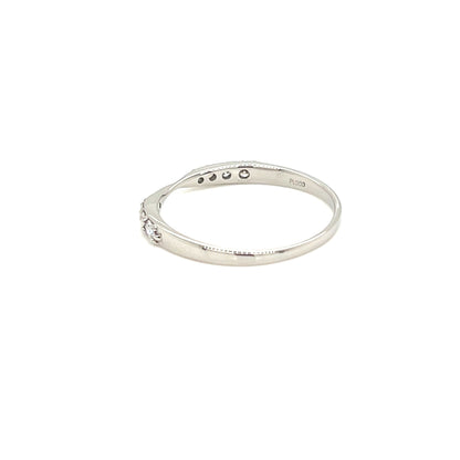 8 Dia Wave Ring 0.15ct