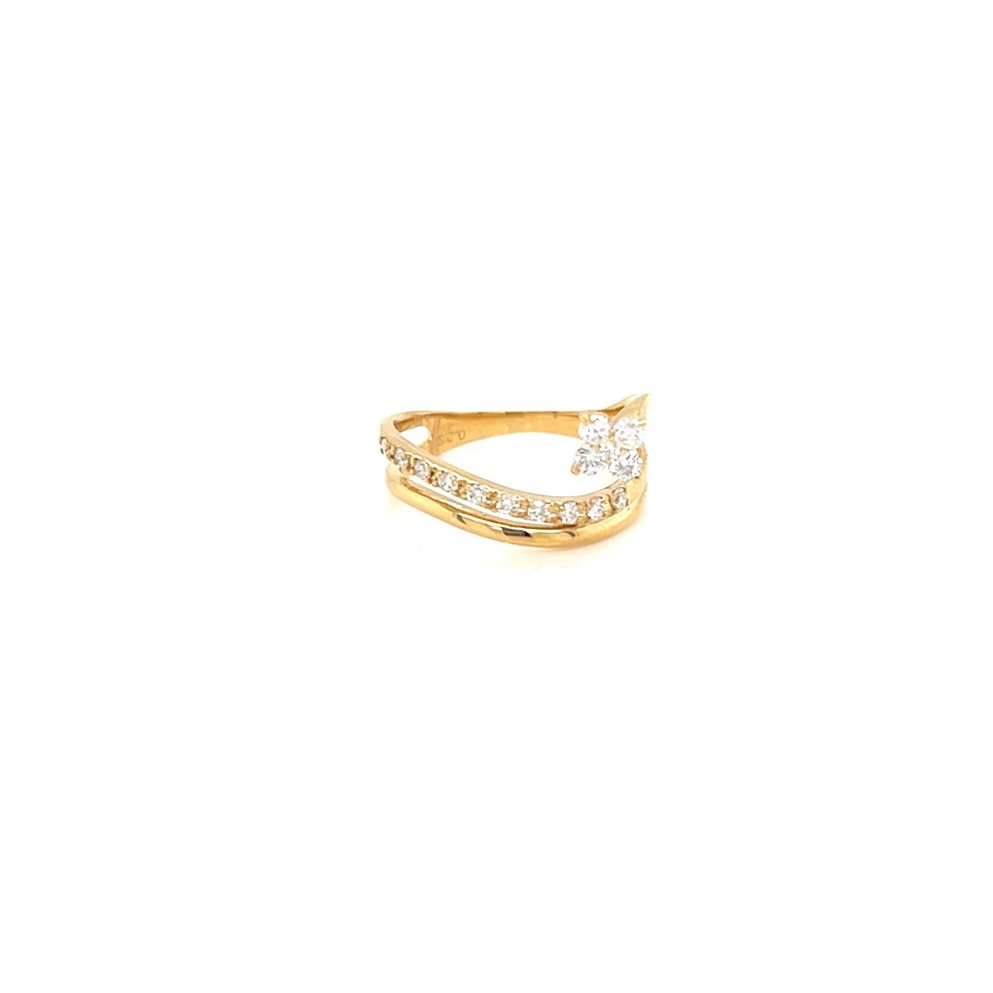 Wavy Clover Ring 0.25ct