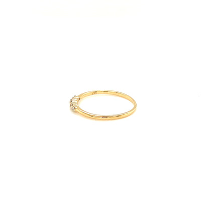 gold ring a white background