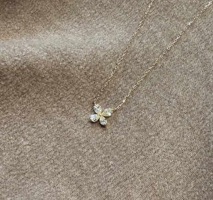 d stock only! Pear-shaped light yellow diamond floral necklace 0.5ct