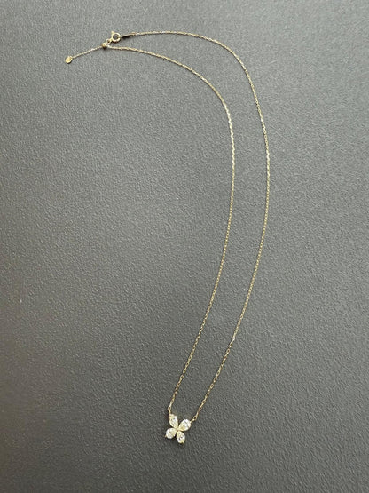 d stock only! Pear-shaped light yellow diamond floral necklace 0.5ct