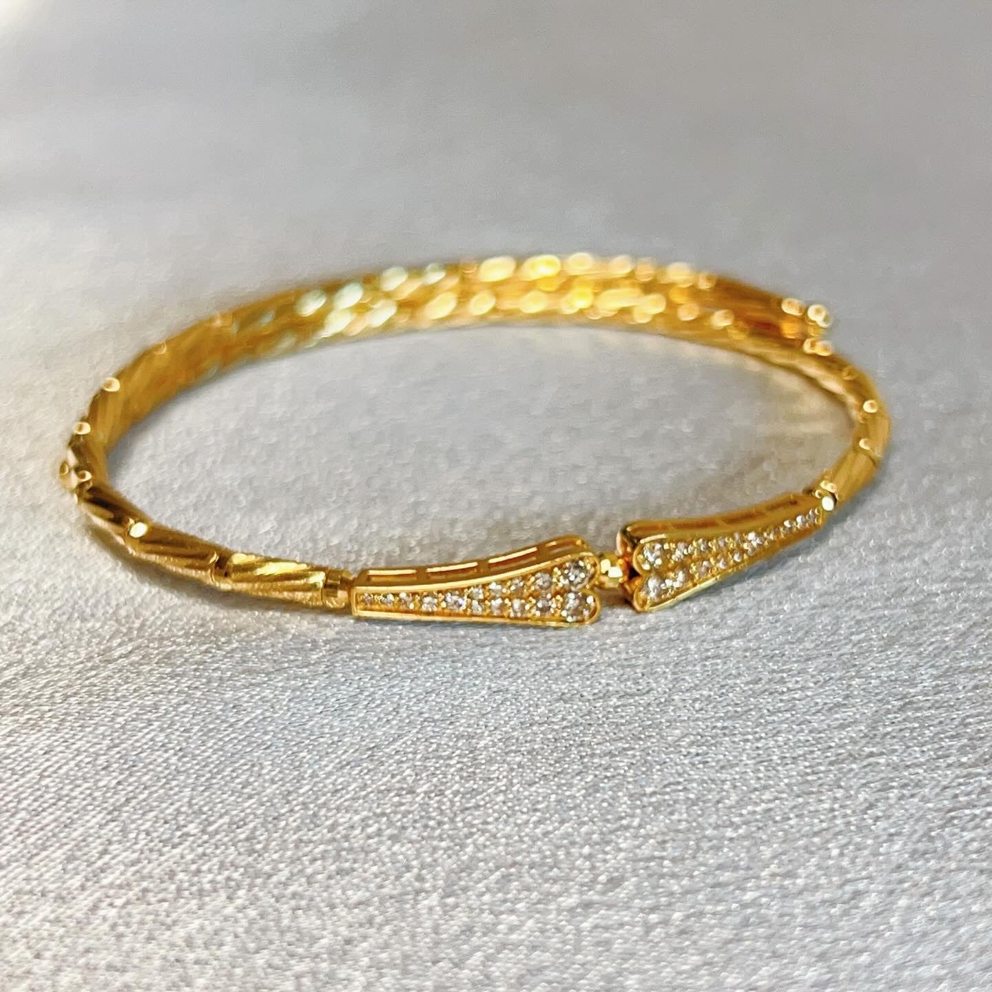 Double Heart Flexi Bangle 0.35ct