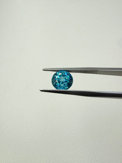 Natural Zircon in Round brilliant cut 4.29ct