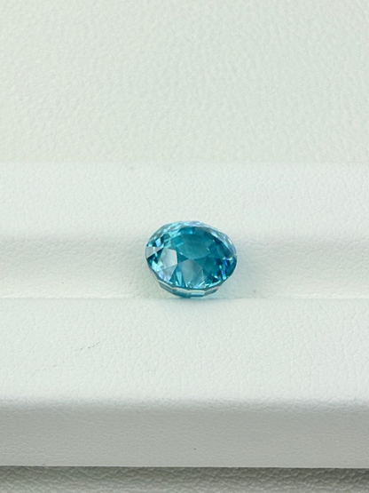 Natural Zircon in Round brilliant cut 4.29ct