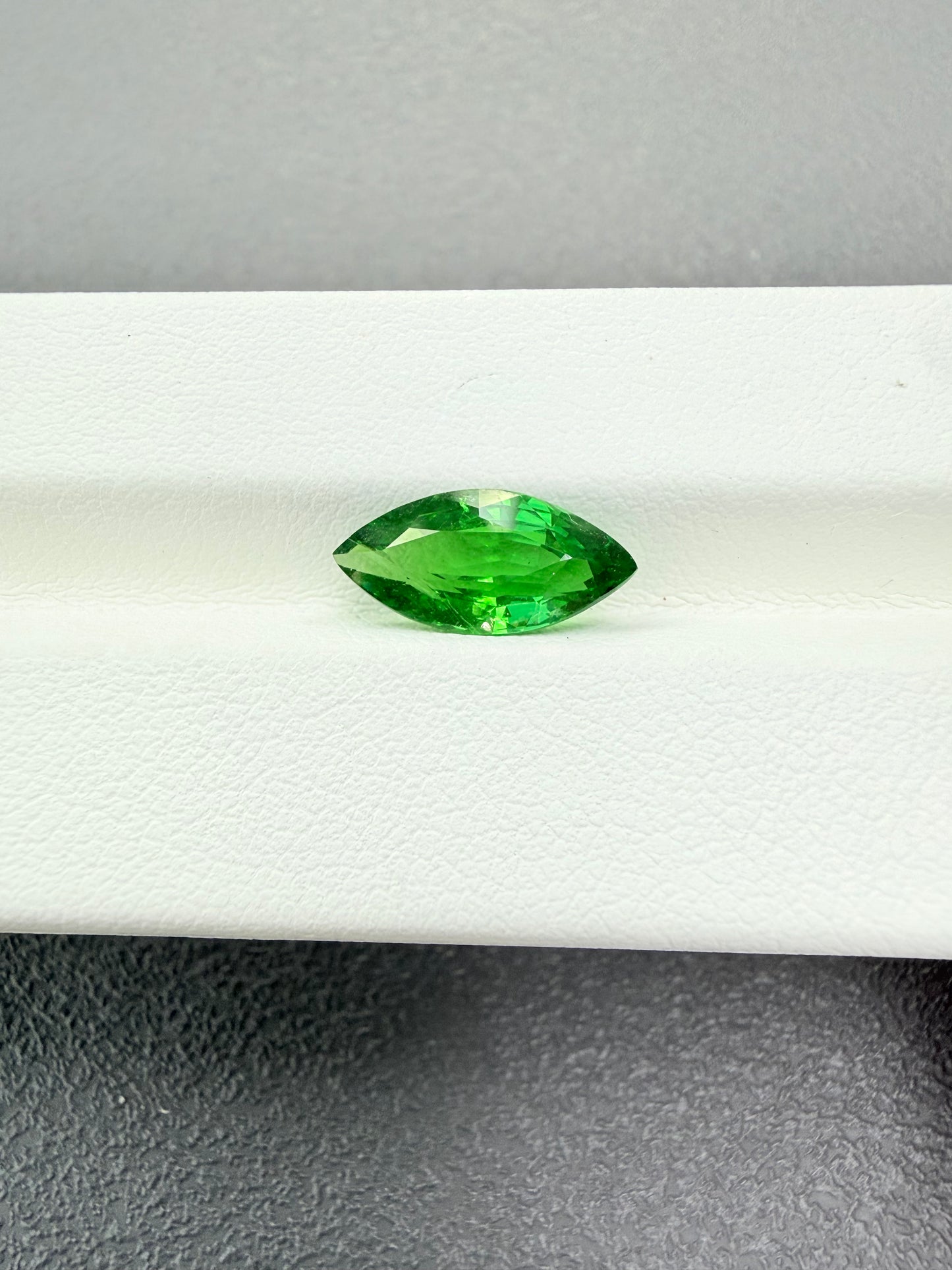 Vivid Green Tsavorite 2.38ct Marquise cut