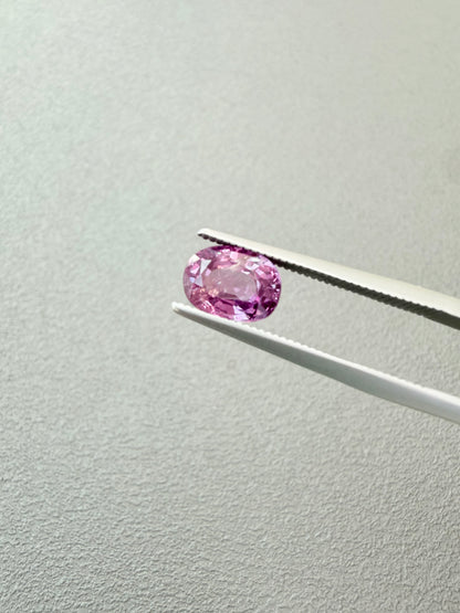 Pinkish Violet Sapphire – 2.18ct Oval Cut