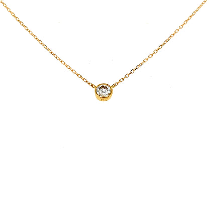 18k gold Round Gold bezel necklace on a white background