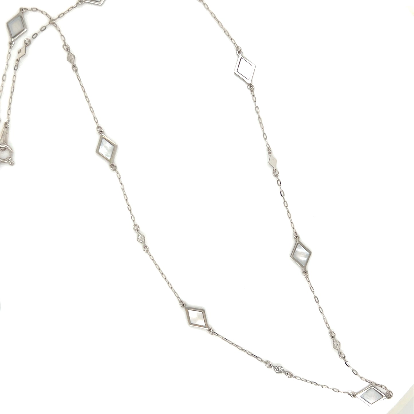 Rhombus Station Necklace - Mother of Pearl