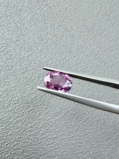 Pinkish-Violet Sapphire – 2.5ct Oval Cushion - JMW Jewelry Wholesale