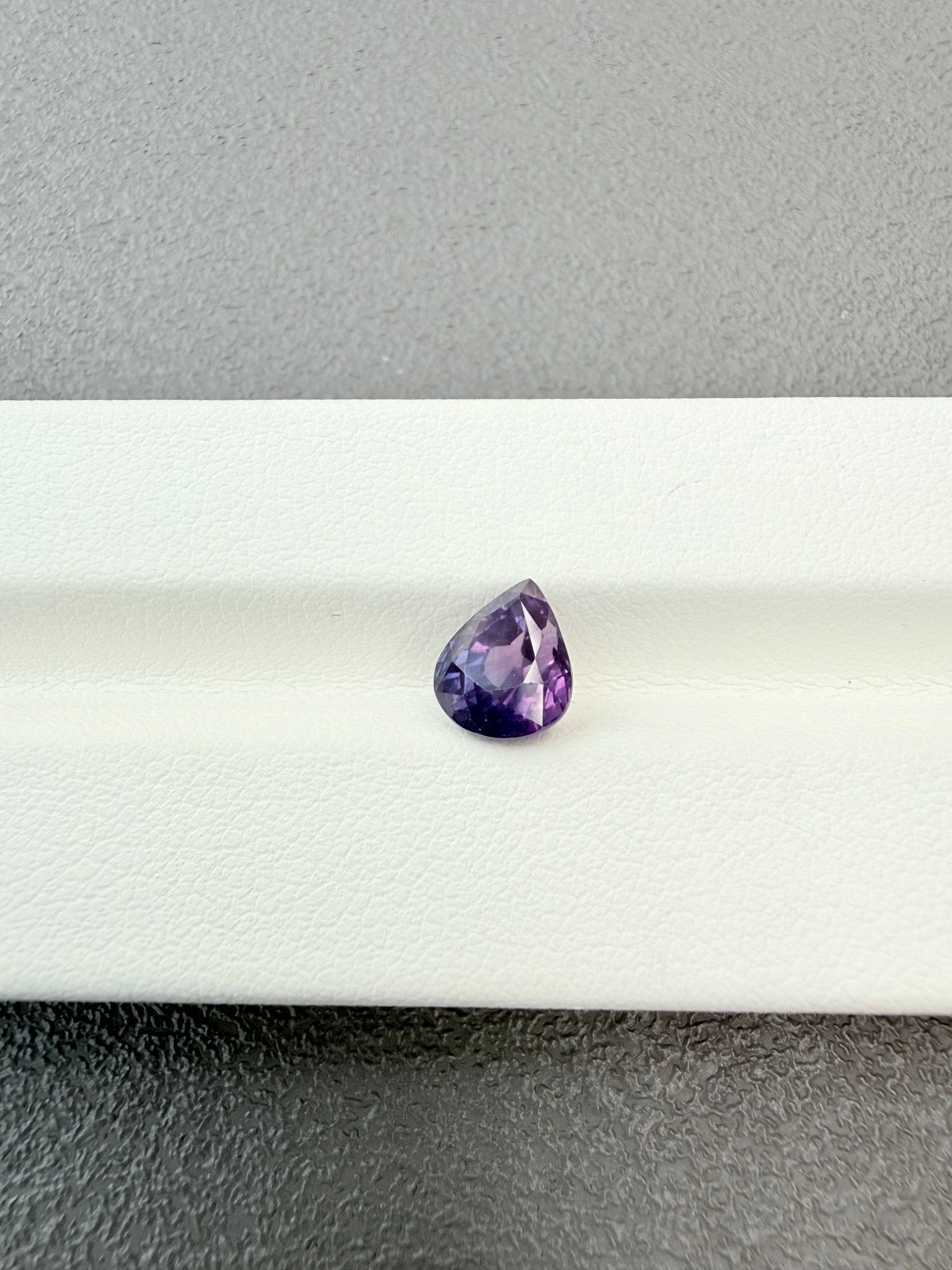Rich Violet Sapphire - Pear shape 2.05ct - JMW Jewelry Wholesale