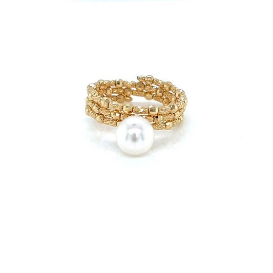 #Single_akoya_Pearl_flexi_ring# - #jmw_jewelry_wholesale# - #Image of flexible 18K yellow gold ring featuring a Akoya pearl.#