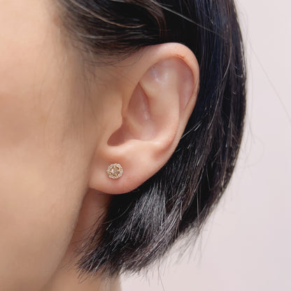 Round Flower Earrings 0.3ct